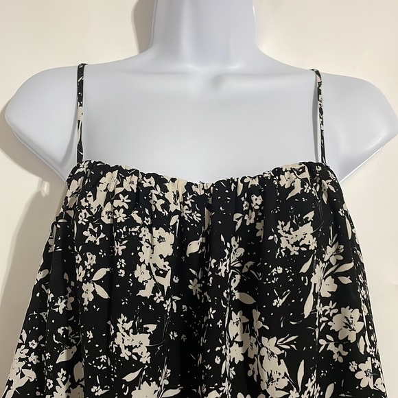 𝅺RENEE.C Women’s Square Neck Blouse With Adjustable Spaghetti Straps! (NWOT) - Picture 6 of 8